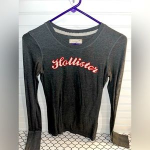 Women’s Hollister Grey Long Sleeve T-shirt Size Medium